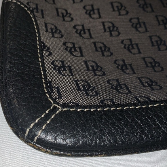 Gently Loved Dooney & Bourke Canvas and Leather Shoulder Bag - Picture 2 of 10